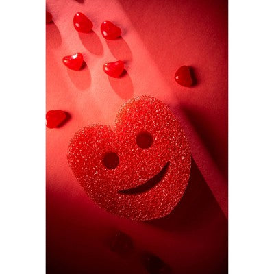 Scrub Daddy Scrub Mommy Red Velvet Heart Dual-Sided Scrubber + Sponge: Foam Material, Cleaning Tools, 6" Height