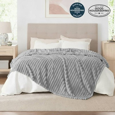 Bedsure Twin/Twin XL Plush Blanket Light Gray