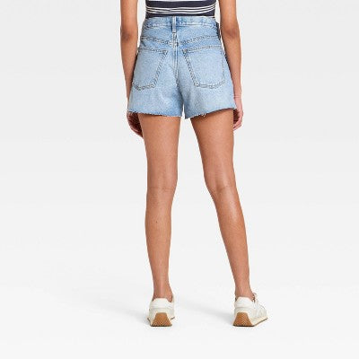 Women's Mid-Rise 90's Baggy Jean Shorts 4" 8