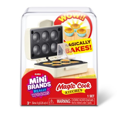 Mini Brands Magic Cook Kitchen Cup Cake Maker