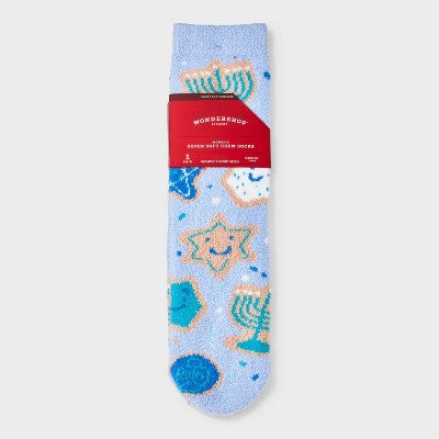 Women's Hanukkah Cookies Cozy Christmas Crew Socks with Gift Card Holder - Wondershop Light Blue 4-10