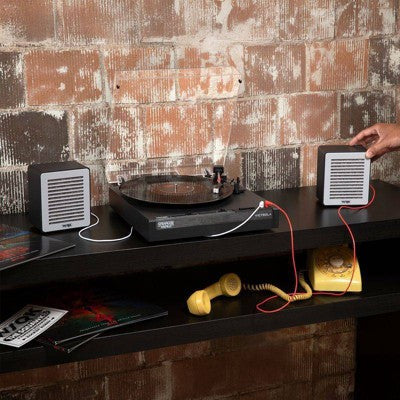 STRANGER THINGS Victrola WSQK Record Turntable Speakers Netflix