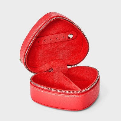 Girls' Strawberry Shaped Jewelry Organizer - Cat & Jack